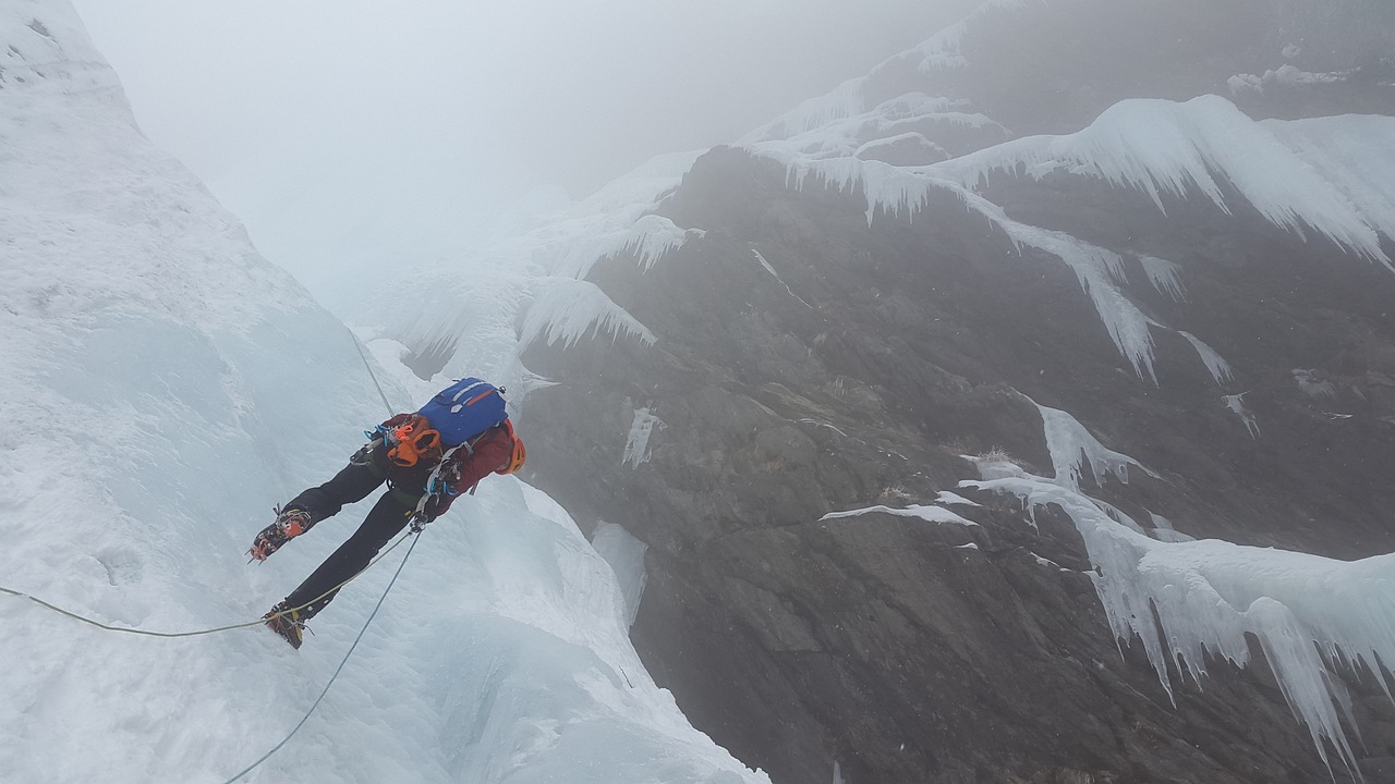 How dangerous is downhill skiing